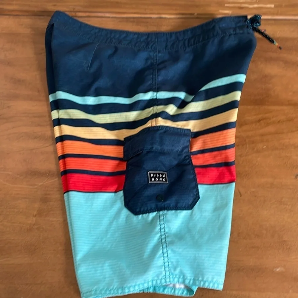 BILLABONG Original All Day Board Shorts Size 32